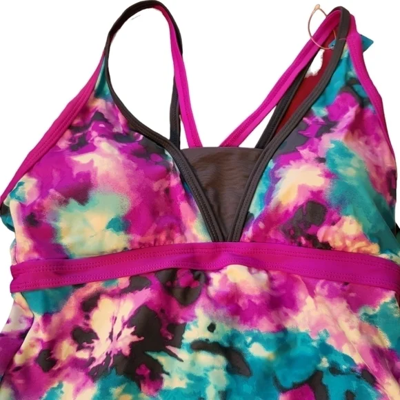 NWT Free Country TikiTieDye Sporty Tankini Small berry and slate colors - Picture 4 of 15